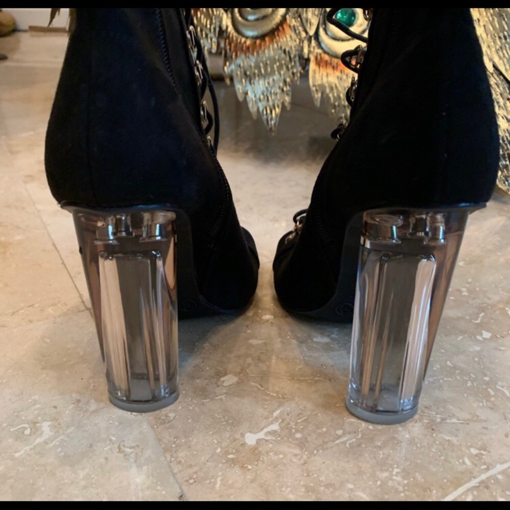 New Wild Diva Black & Gold Boots - Picture 3 of 3